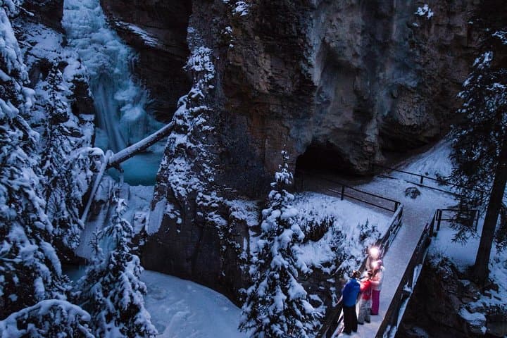 Johnston Canyon Evening Icewalk: Guided Night Hike to Frozen Waterfalls in Banff