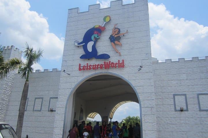 Leisure World Colombo: One-Day Water Park & Amusement Park with Transfer photo 4