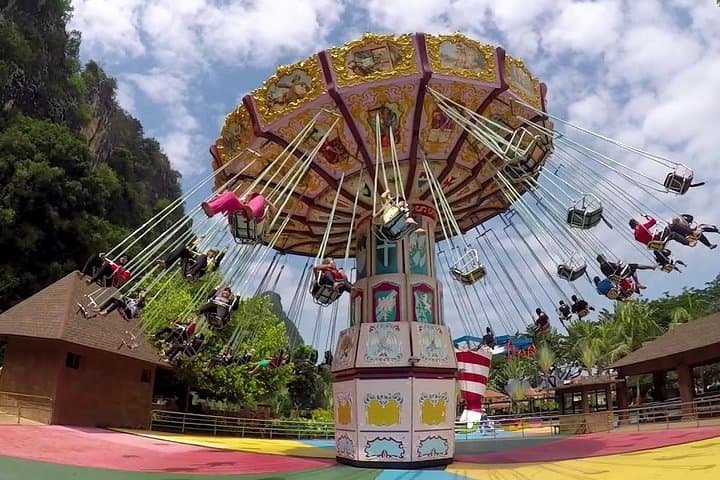 Lost World of Tambun Day Trip: Ipoh Waterpark, Hot Springs & Amusement Park from Kuala Lumpur