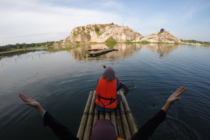 Tadom Hill Hakka Village: Diving Platform, Water Swing & Lakeside Adventure photo 2