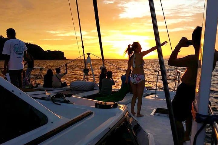 sunset-dinner-yacht-cruise-kuah-jetty-langkawi