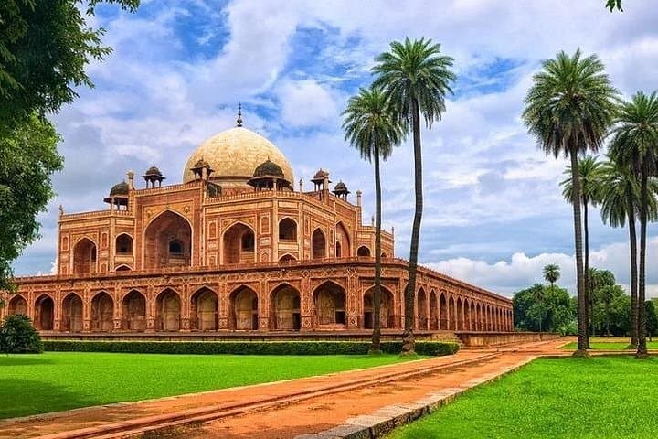 Full-Day Delhi: Qutub Minar, Humayun’s Tomb, India Gate & Evening Aarti photo 1