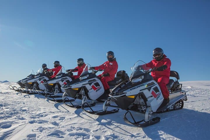 Heli-Snowmobiling on the Garvie Plateau: Queenstown's Exclusive Backcountry Ride photo 2