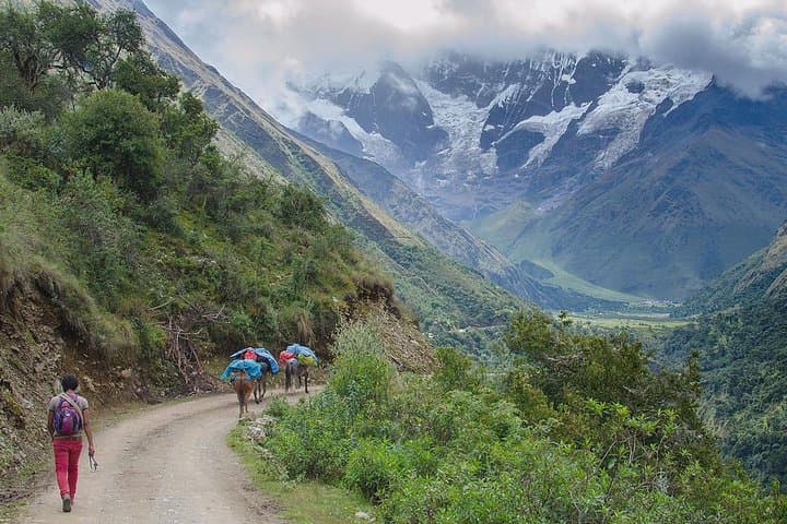 Humantay Lake Day Hike from Cusco: Turquoise Lakes & Salkantay Views photo 2
