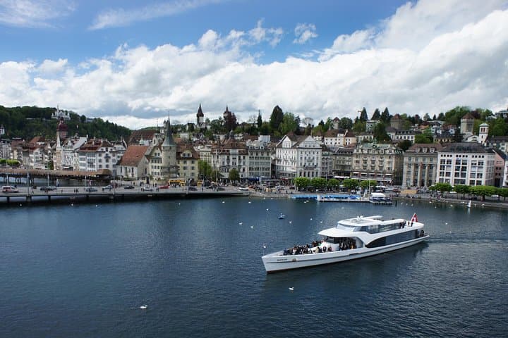 Lucerne Day Trip from Zurich — Lake Lucerne Cruise & City Highlights photo 4