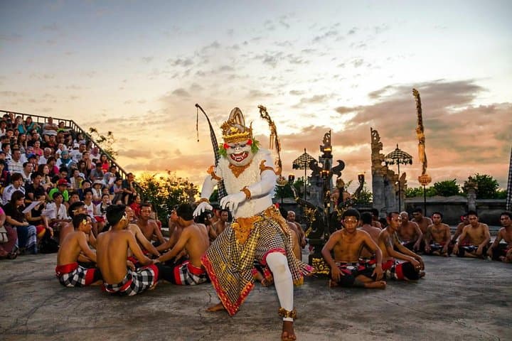 Half-Day Uluwatu Temple & Sunset Kecak Dance Private Tour — Bali Classic photo 2
