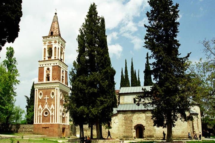 Signagi and Bodbe Day Tour — Kakheti Wine, Monastery Views & Alazani Valley photo 2
