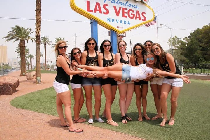 Las Vegas Limo Photo Tour: Pro Photographer on the Strip