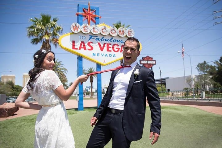Inside Las Vegas Chapel Row: Private Limousine Tour of Iconic Wedding Sites photo 1
