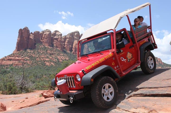 Private Sedona Jeep Tour to Soldier's Pass: Devils Kitchen & Seven Sacred Pools