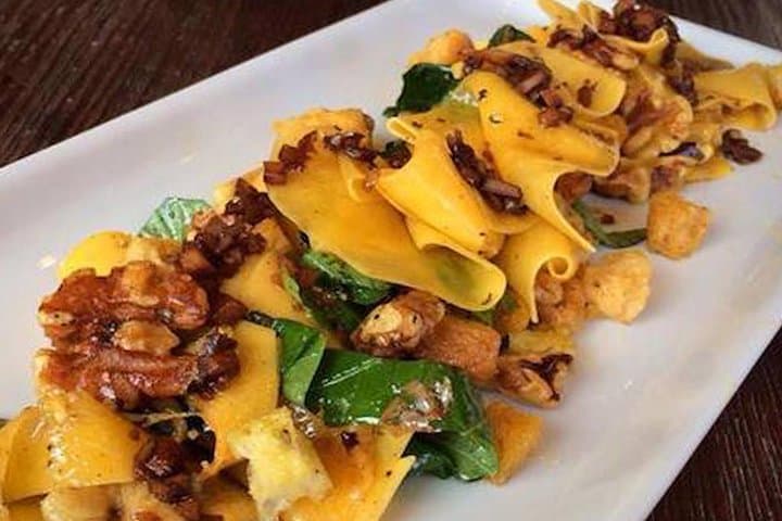 downtown-houston-food-tour-walking-taste-and-history