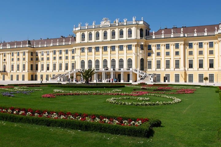 Private Vienna City Highlights Tour: Schönbrunn, Ringstrasse & Belvedere photo 5