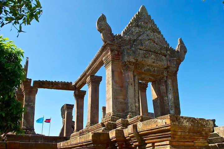 2-Day Beng Mealea, Koh Ker & Preah Vihear Temple Expedition from Siem Reap