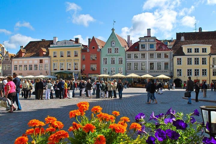 Baltic Highlights: 8-Day Vilnius–Riga–Tallinn Cultural Tour with 4-Star Hotels