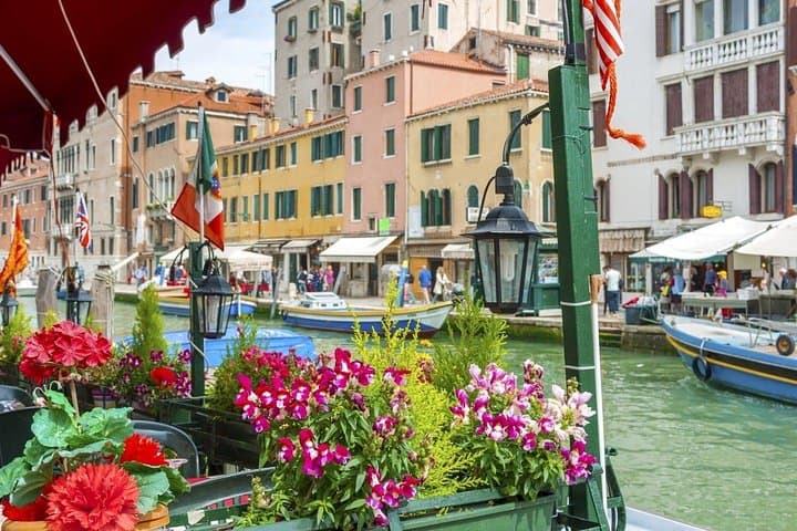 Private Venice Walking Tour: Explore Off-the-Beaten-Path Canals & Hidden Gems photo 2