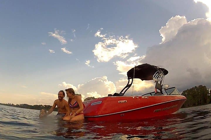 Private Waterski, Wakeboard & Tubing Charter on Lake Bryan — Lake Buena Vista