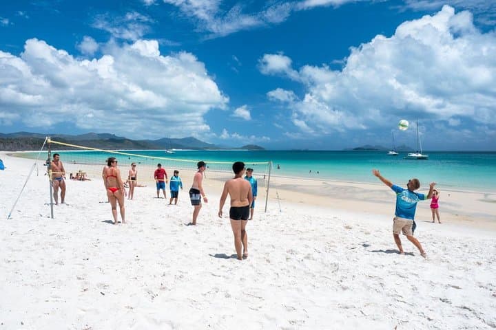 Whitehaven Beach & Hamilton Island Cruise from Airlie Beach — Day-Trip Guide photo 2