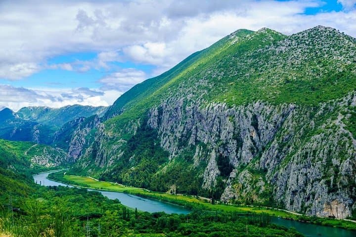 Omiš and River Cetina Boat Cruise with Lunch — Day Trip from Makarska Riviera photo 1