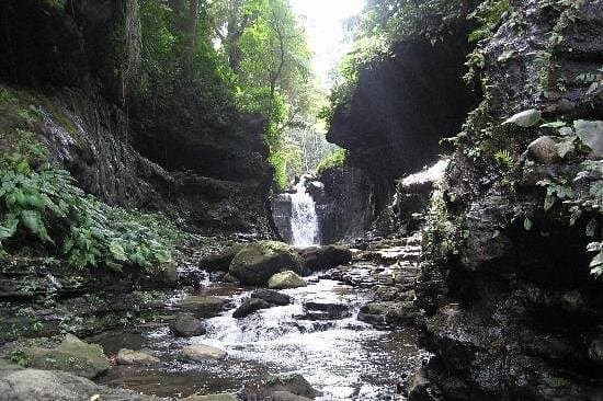 Hidden Valley Springs Day Trip: Volcanic Crater Hotsprings Near Manila