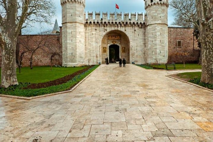5-Day Turkey History Tour: Istanbul, Gallipoli & Troy photo 2