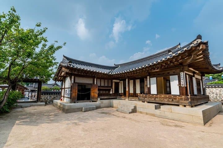 N Seoul Tower and Hanok Village: Half-Day Cultural Tour of Seoul photo 2