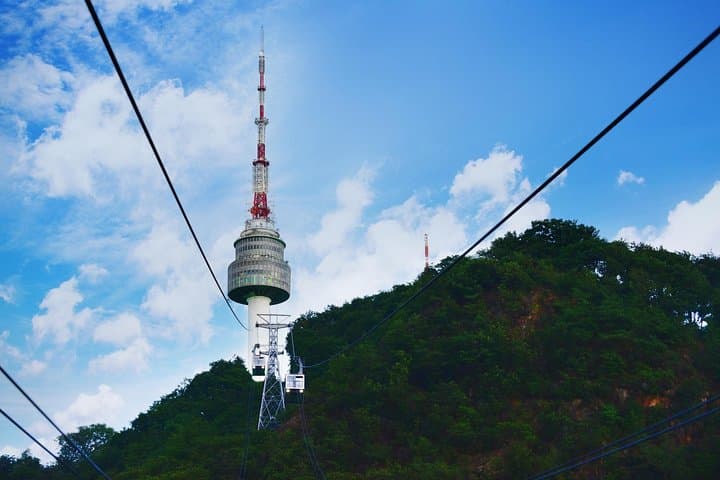 N Seoul Tower and Hanok Village: Half-Day Cultural Tour of Seoul