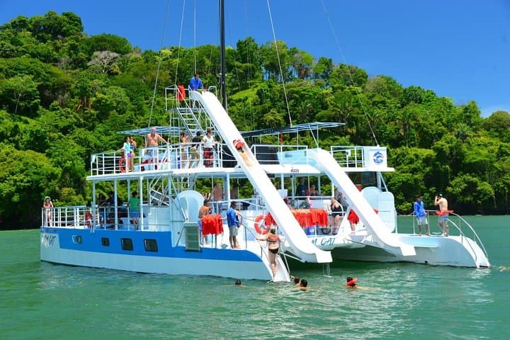 Sand & Sea Combo: Manuel Antonio Catamaran, Snorkel & National Park Hike photo 2