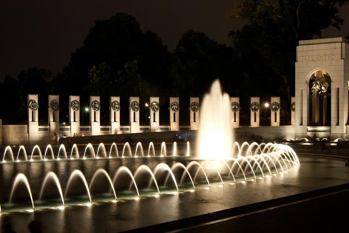 Washington DC After Dark: Night-Time Monuments & Memorials Tour photo 3