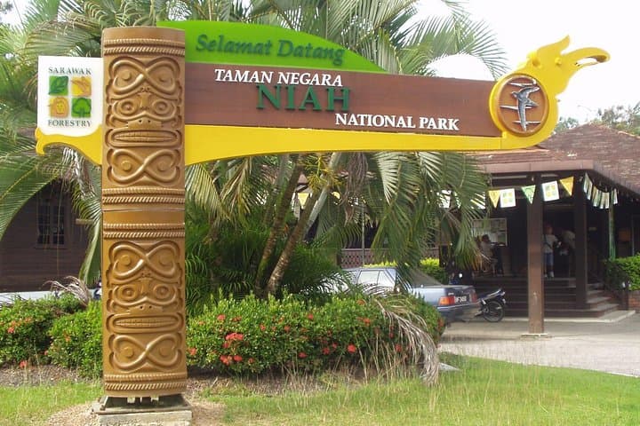 Niah National Park Day Trip from Miri — Caves, Plankwalk & Archaeology photo 2