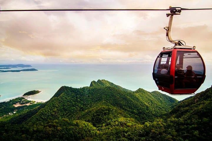 Langkawi SkyCab: Cable Car Ride & Oriental Village at Mount Mat Cincang