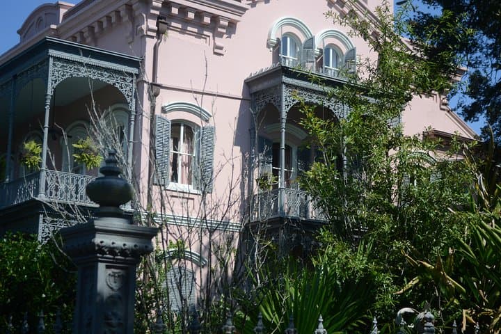 New Orleans French Quarter & Garden District Bike Tour — 3-Hour Guided Ride photo 2