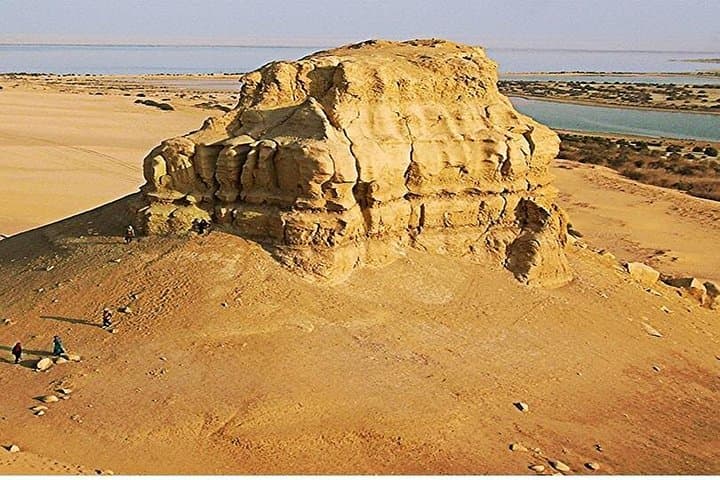 Overnight in Fayoum & Wadi El Hitan: Whales Valley and Oasis Adventure photo 1