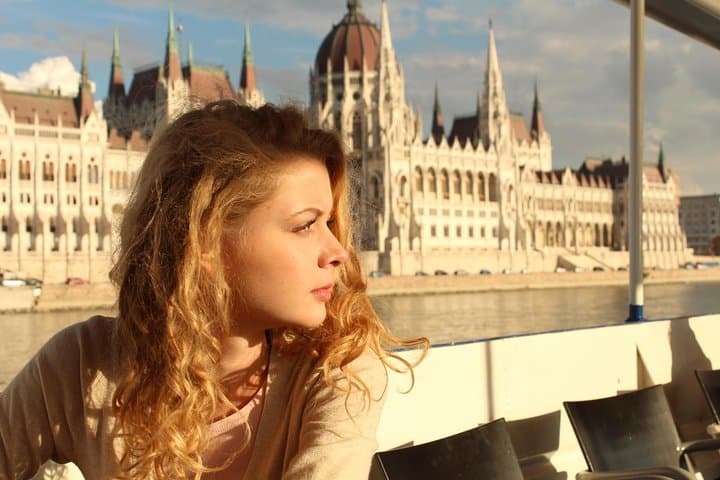 Budapest Danube Day Cruise: Cocktail & Beer River Tour Past Parliament and Buda Castle photo 3