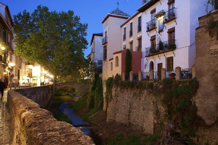 Granada Walking Tour: Albaicín and Sacromonte Legends Walk