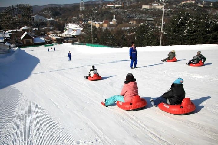Overnight Ski Experience at Yongpyong: Day Trip from Seoul
