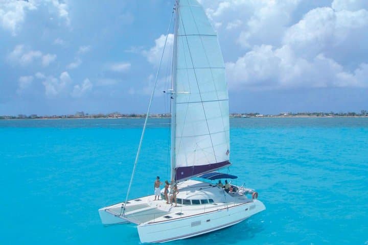 Cancun Half-Day Catamaran Cruise to Isla Mujeres — Snorkel & Swim photo 2