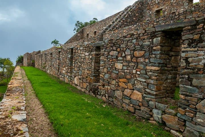 4-Day Choquequirao Trek: Remote Inca Ruins, Apurímac Canyon & Camping photo 2