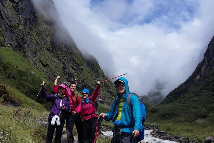 Annapurna Base Camp Trek via Ghorepani & Poon Hill — 12-Day Classic Trek