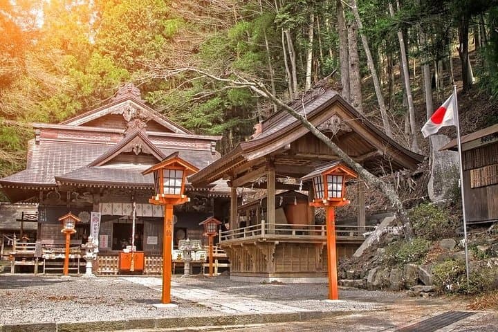 Private Mt Fuji & Kawaguchiko Day Trip: 5th Station, Sengen Shrine & Lake Views photo 2