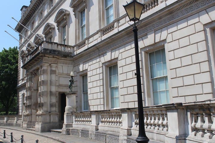 Explore Downton Abbey Filming Locations: 2.5-Hour London Walking Tour