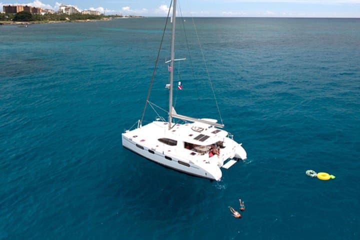 Ko Olina Private Yacht Snorkel Cruise — Small-Group Oahu Adventure