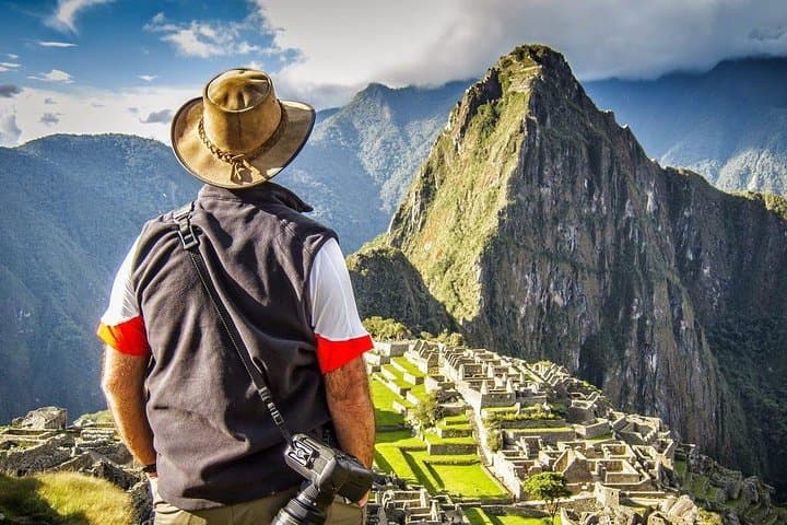 Machu Picchu by Car: 2-Day Aguas Calientes Overland Adventure from Cusco