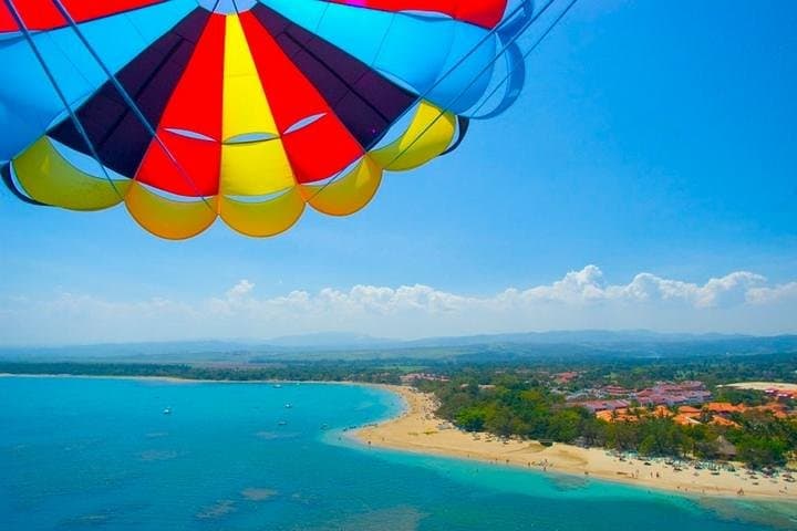 Punta Cana Party Boat & Parasailing Combo: Catamaran Cruise, Snorkel and Natural Pool Adventure photo 2