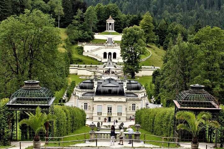 Private Fairytale Castles Tour from Füssen — Neuschwanstein, Linderhof & Oberammergau photo 2