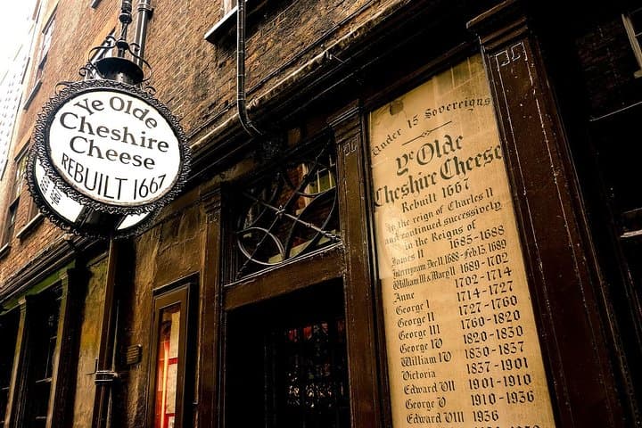 Exploring London's Hidden Gems: Private Secret History Walking Tour photo 3