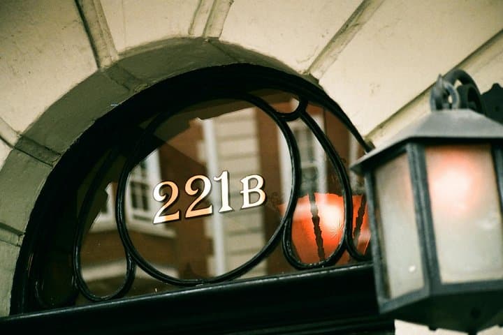 Sherlock Holmes London Walking Tour — Baker Street, Conan Doyle Sites & Private Guide