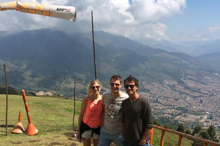 Andes Paragliding from Medellin — Tandem Flights Over the Aburrá Valley photo 2