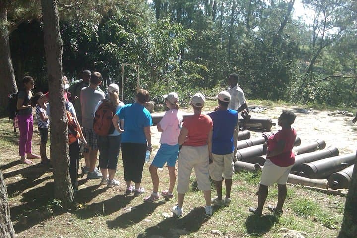 3-Day Private PAP to La Gonave & Côtes des Arcadins: Yacht, Snorkel and Port-au-Prince Highlights