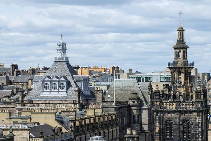 Edinburgh 3-Hour Italian Walking Tour — Royal Mile, Castle & Greyfriars photo 2