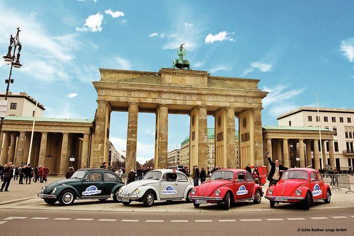 Berlin Oldtimer VW Beetle: Private 4-Hour Discovery Drive